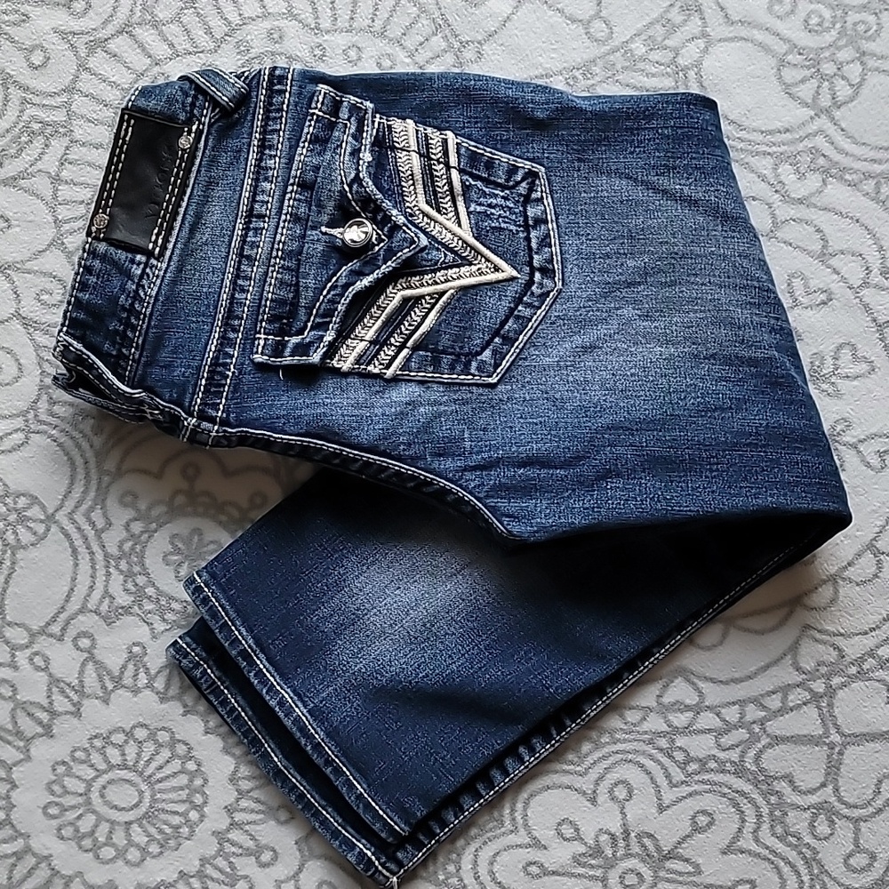 VIGOSS The New York Jean Capri Distressed Size 7/8